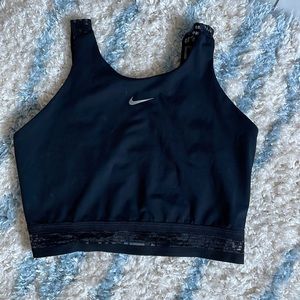 NIKE sports bra // crop top!